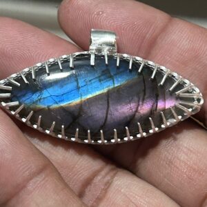 Vison's Mind Stone Pendant