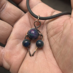Aoelyn's Pendant of Magic Detection