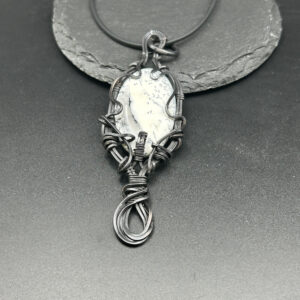 House Hun'ett Levitation Pendant